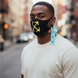 Off-White Spray Arrow Logo Printed Face Mask